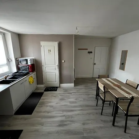 Appartamento Au Premier étage Thaon-les-Vosges