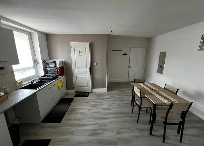 Lägenhet Au Premier Etage Thaon-les-Vosges